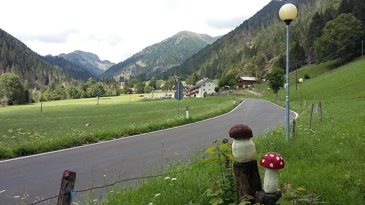B&B Pra' Dei Cervi Telve Exteriör bild