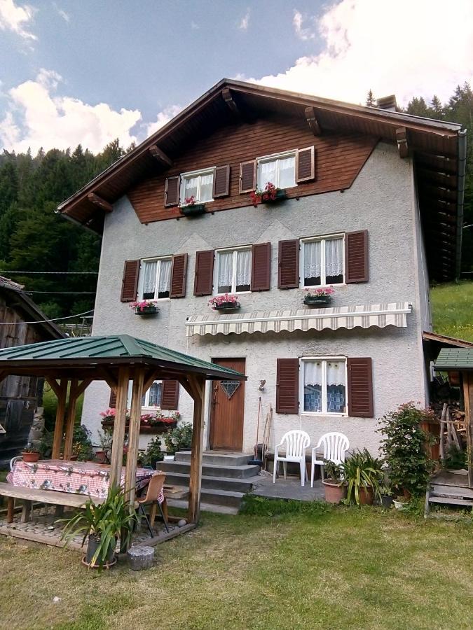B&B Pra' Dei Cervi Telve Exteriör bild